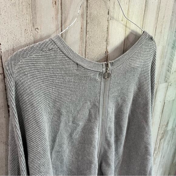 Philosophy Gray Ribbed Batwing Drop Shoulder Exposed Zipper Sweater - Picture 5 of 7